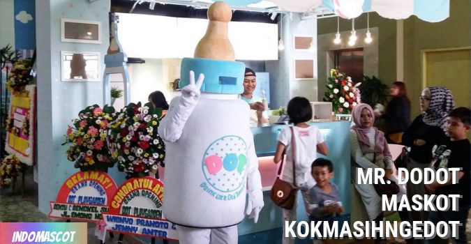 Maskot "mr. dodot" dari kokmasihngedot